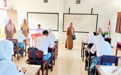 Pelaksanaan Ujian  Sekolah (US) Tahun Pelajaran 2022/2023 di SMA Negeri 8 Kota Ternate, Senin 13 Maret 2023.